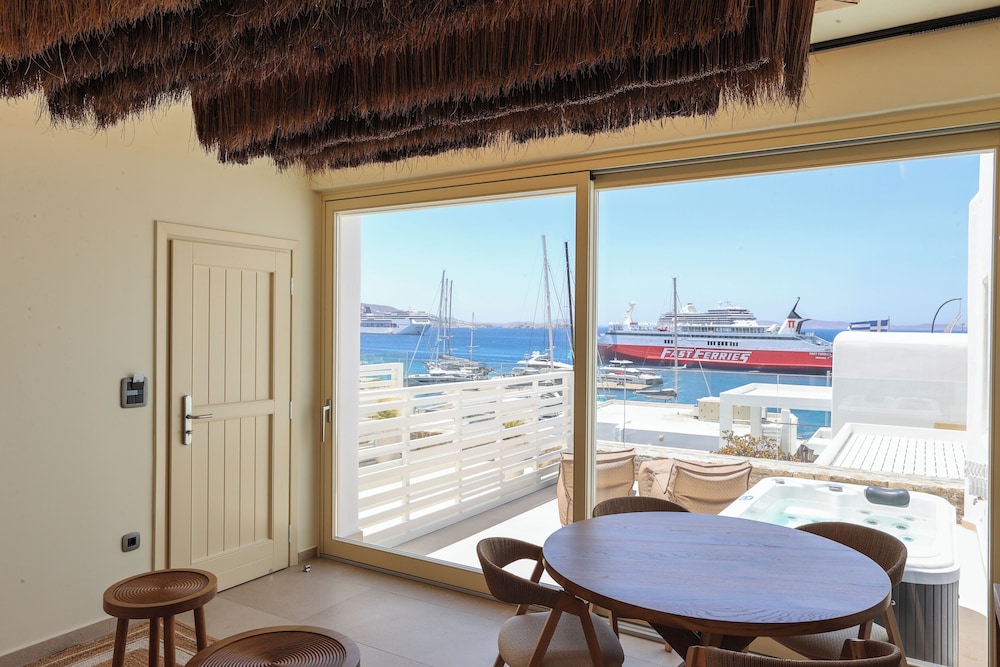 Life Suites 28/41