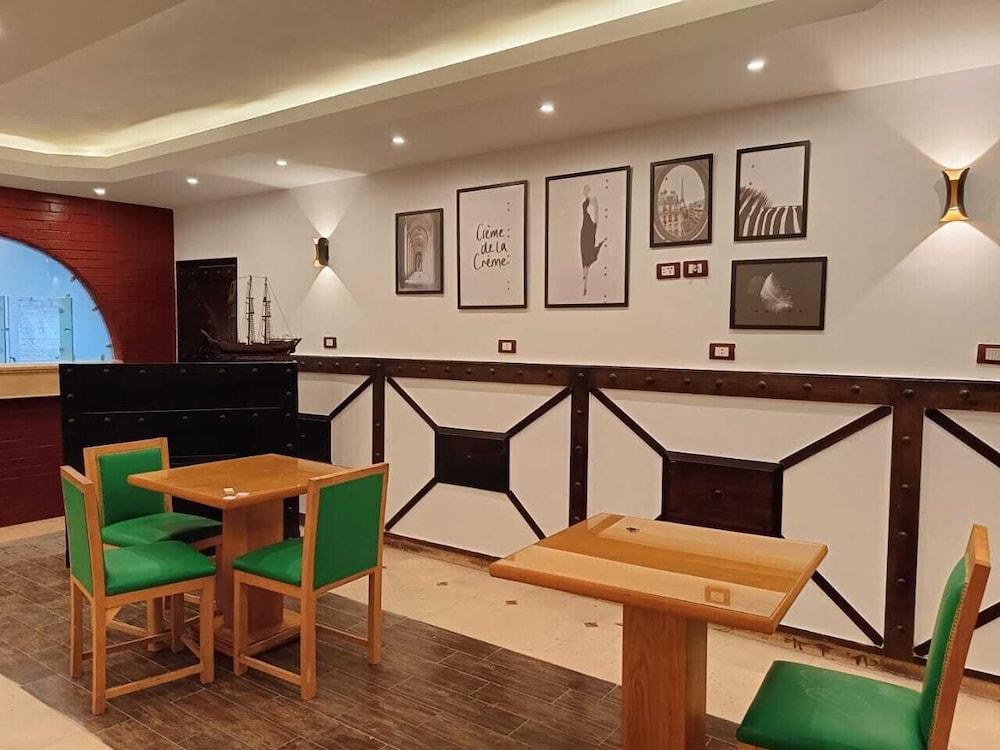 Aura Inn Hotel Cairo 41/62