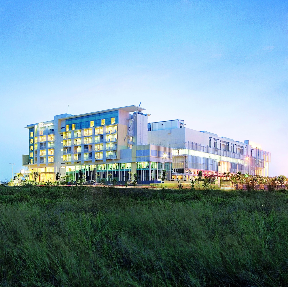 Hotel Santika Bsd City 2/30