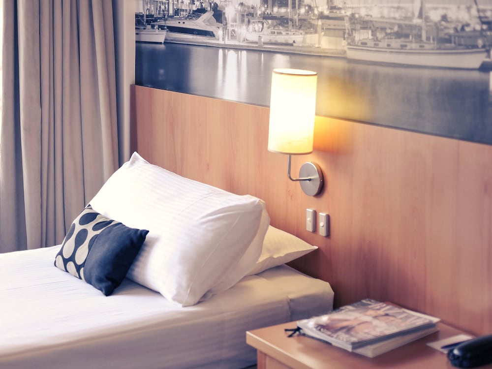 Mercure North Melbourne 14/63