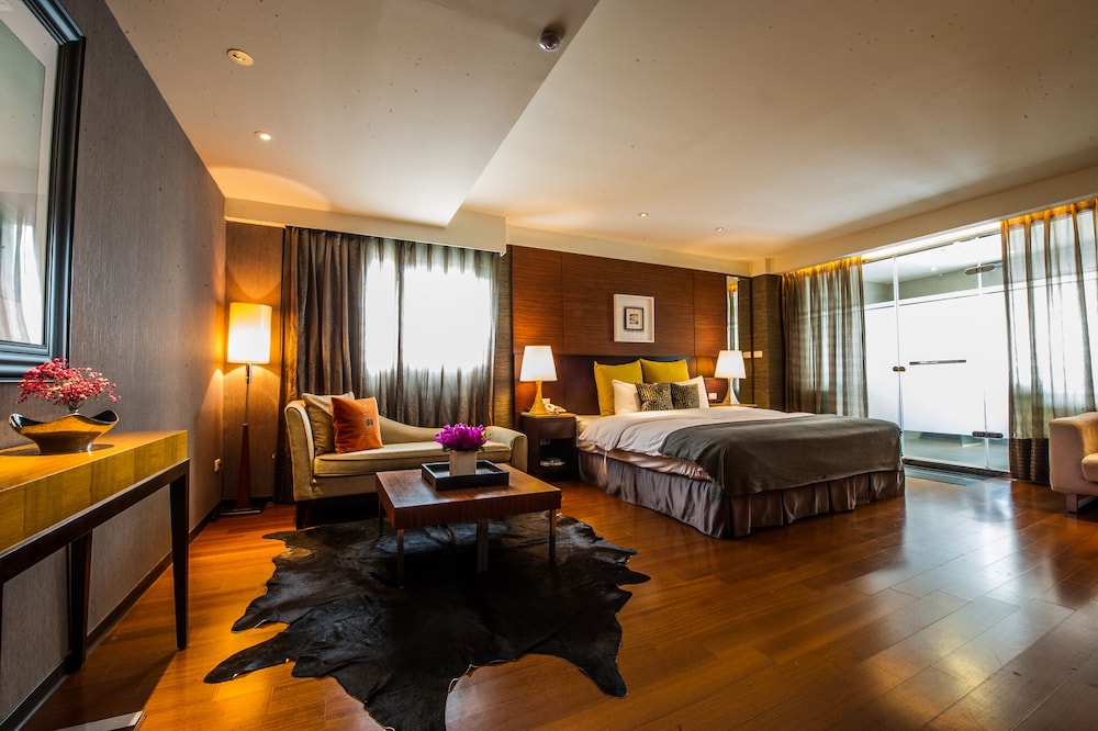 Aqua Bella Hot Spring Hotel 40/50