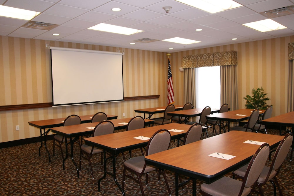Hampton Inn Watertown 45/47