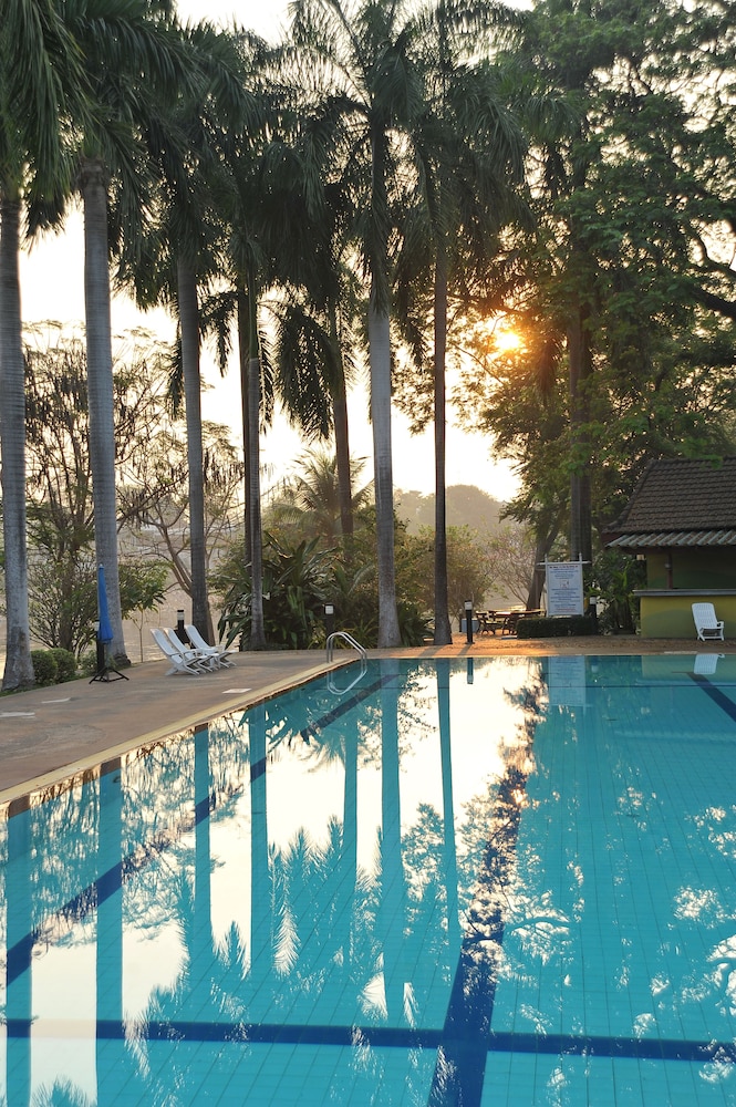 Felix River Kwai Resort 9/69