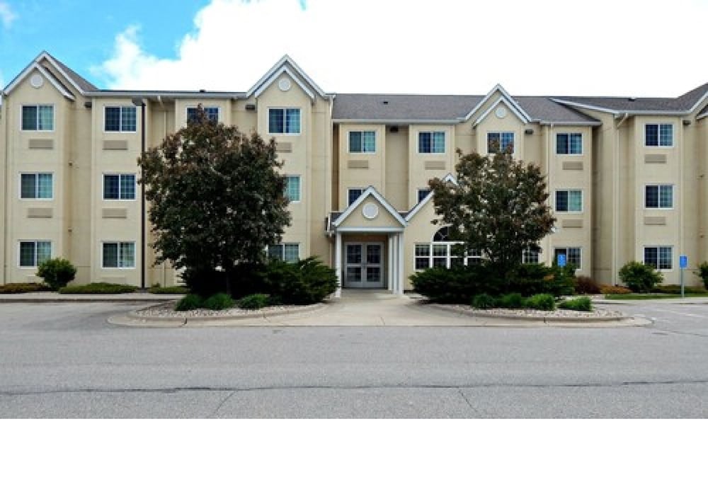 Microtel Inn & Suites by Wyndham Mankato 15/17
