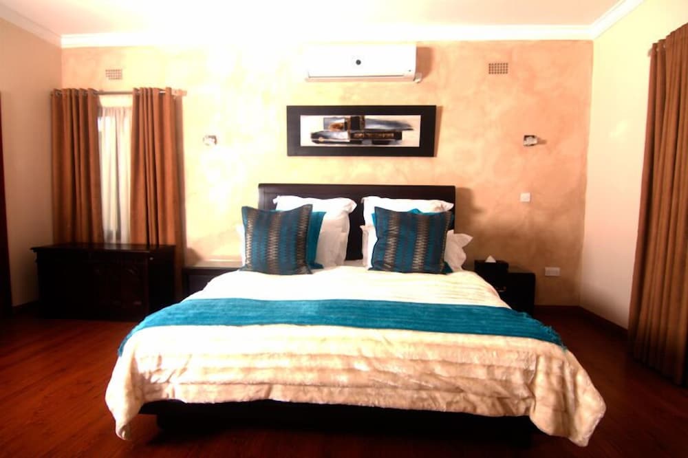 Fallsway Villas 13/23