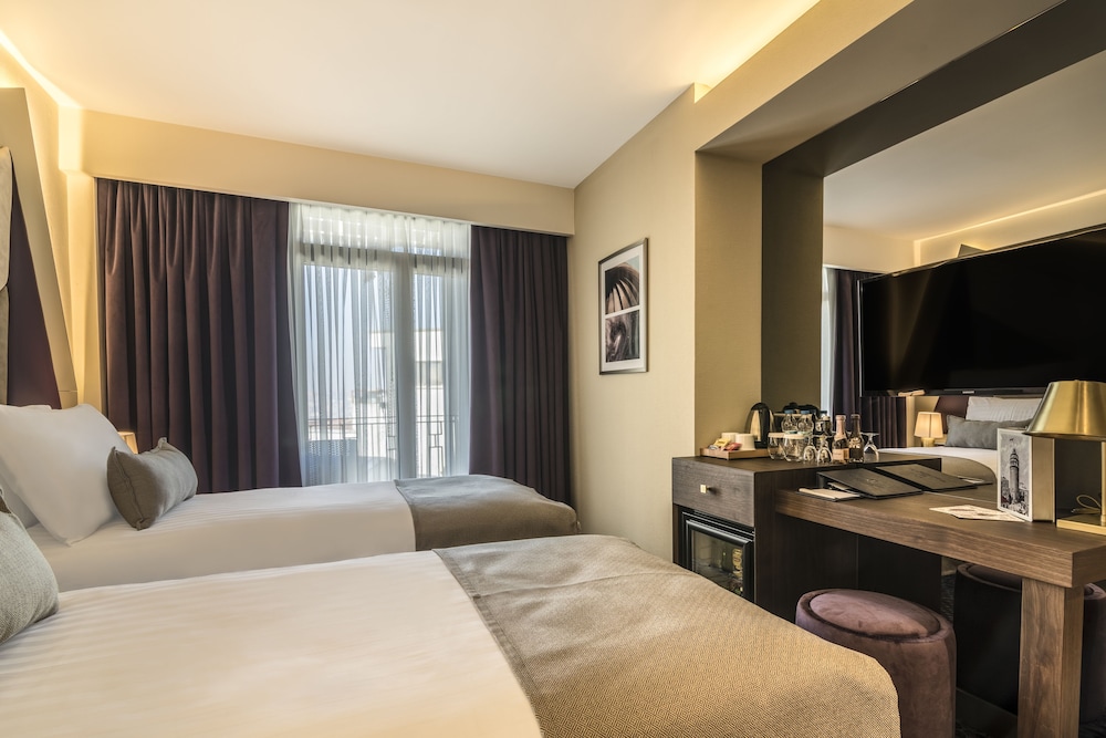 غرفة ديلوكس بدون إطلالة، Galata Times Boutique Hotel 2/5