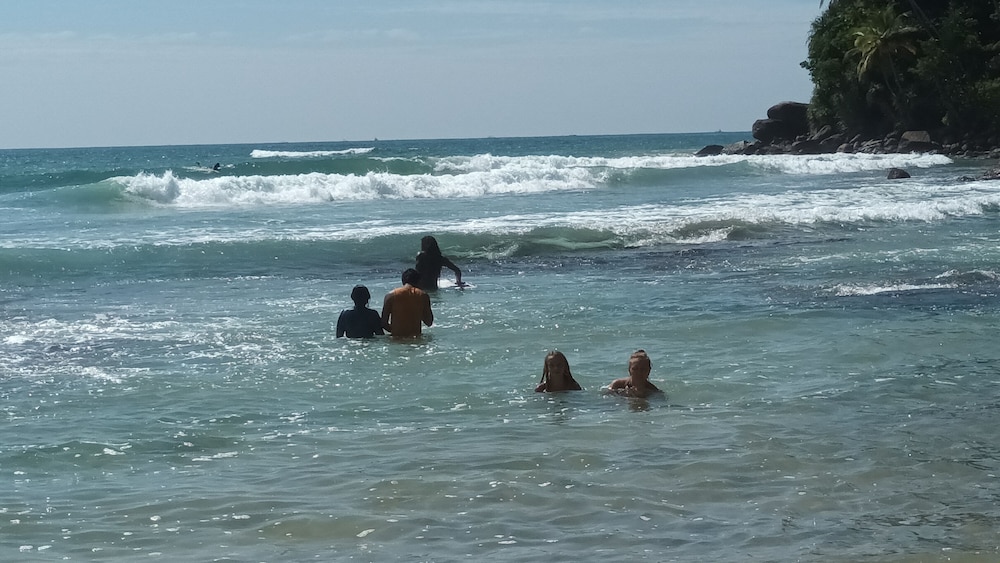 Coral Beach Hotel 12/23