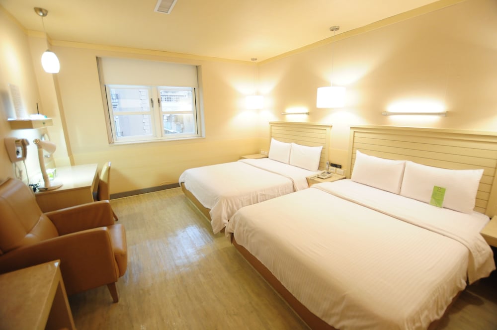 Kindness Hotel Liouhe Night Market Zhongzhen 26/51