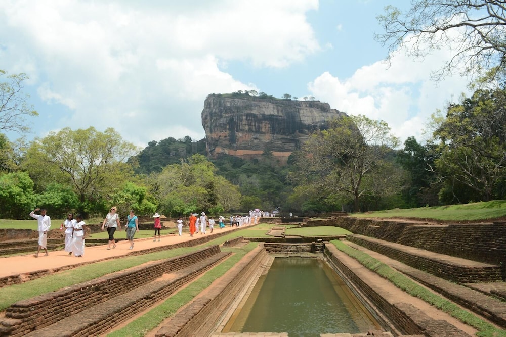 Alikele Hotel Sigiriya 32/40