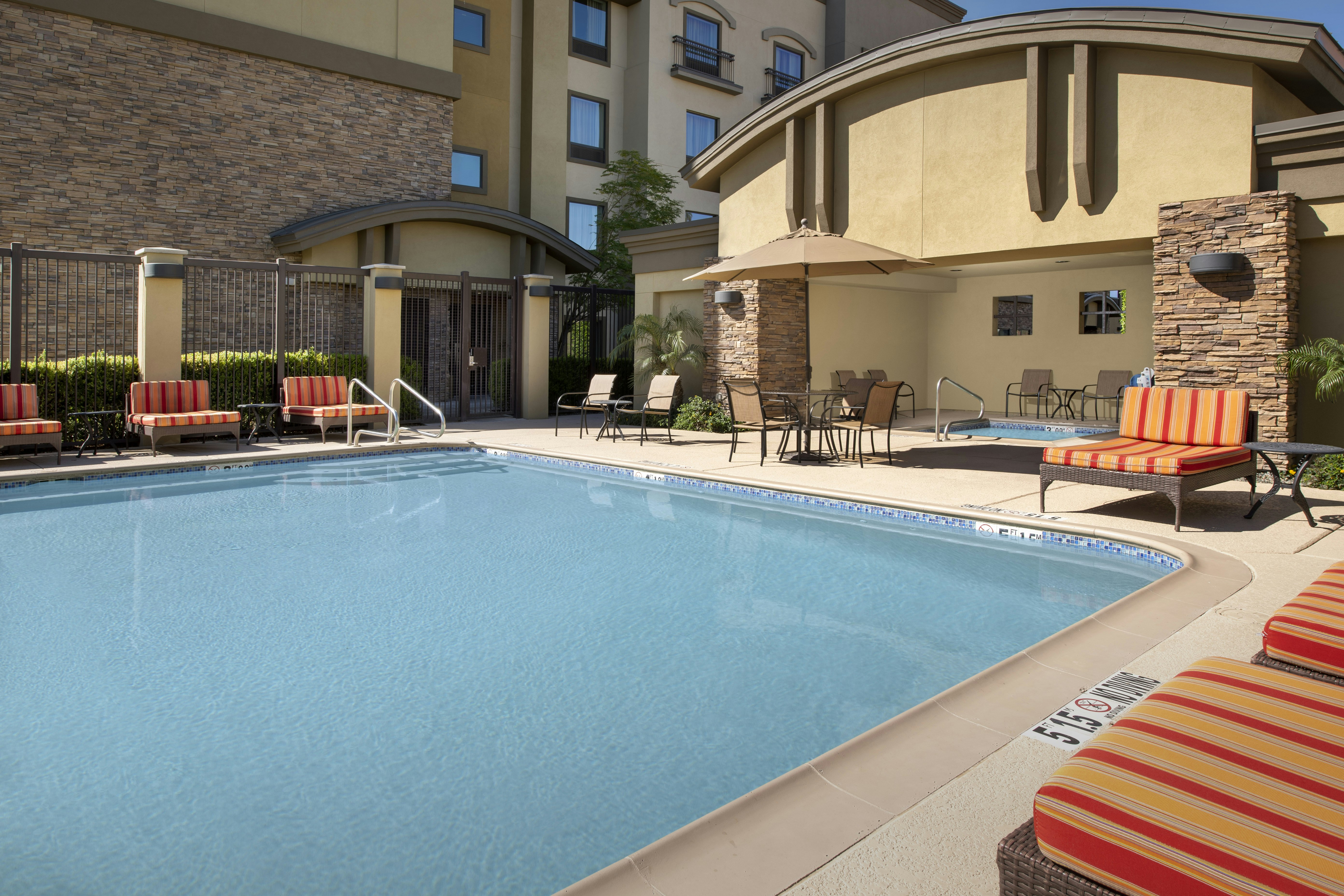 Hampton Inn & Suites Phoenix Tempe 27/42