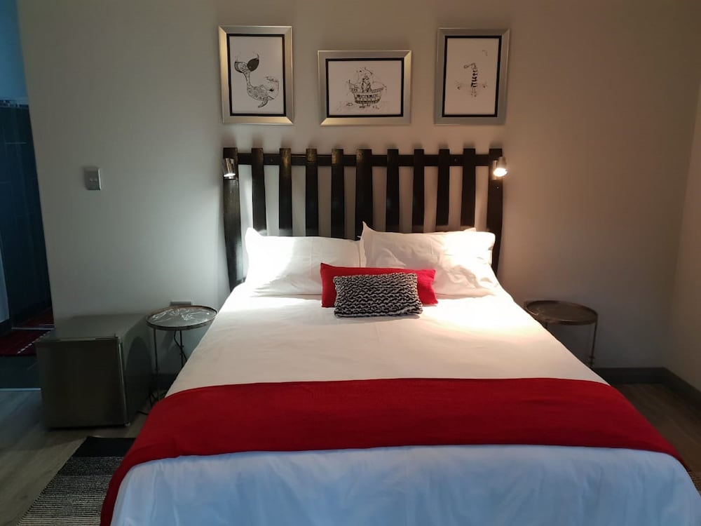Port Del Mar Luxury Guesthouse 11/50