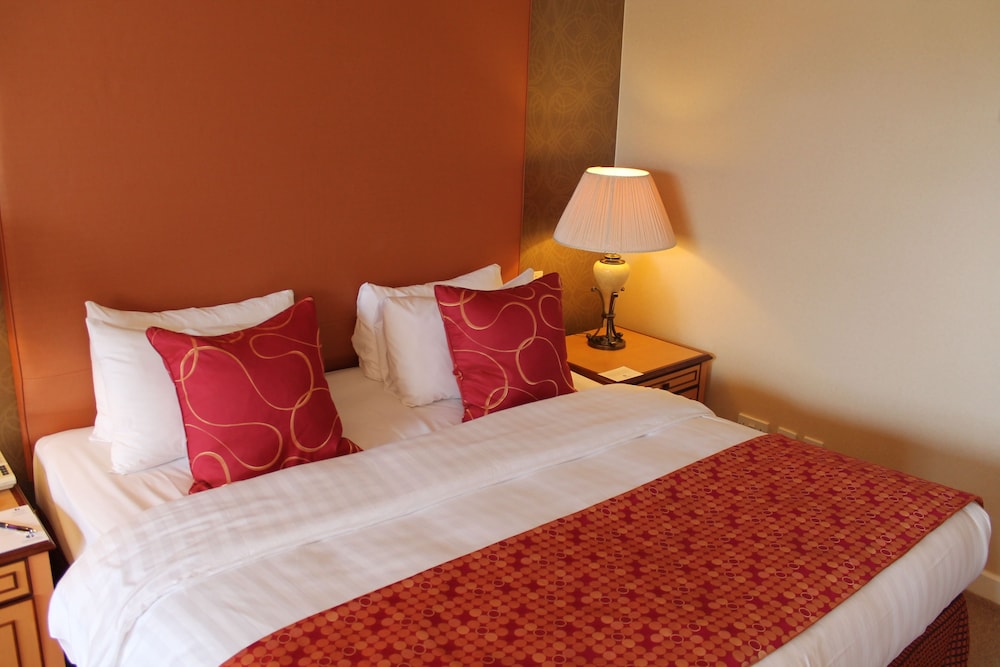 The Golden Jubilee Hotel 18/50