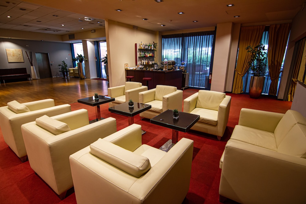 Hotel Tuscany Inn 44/76
