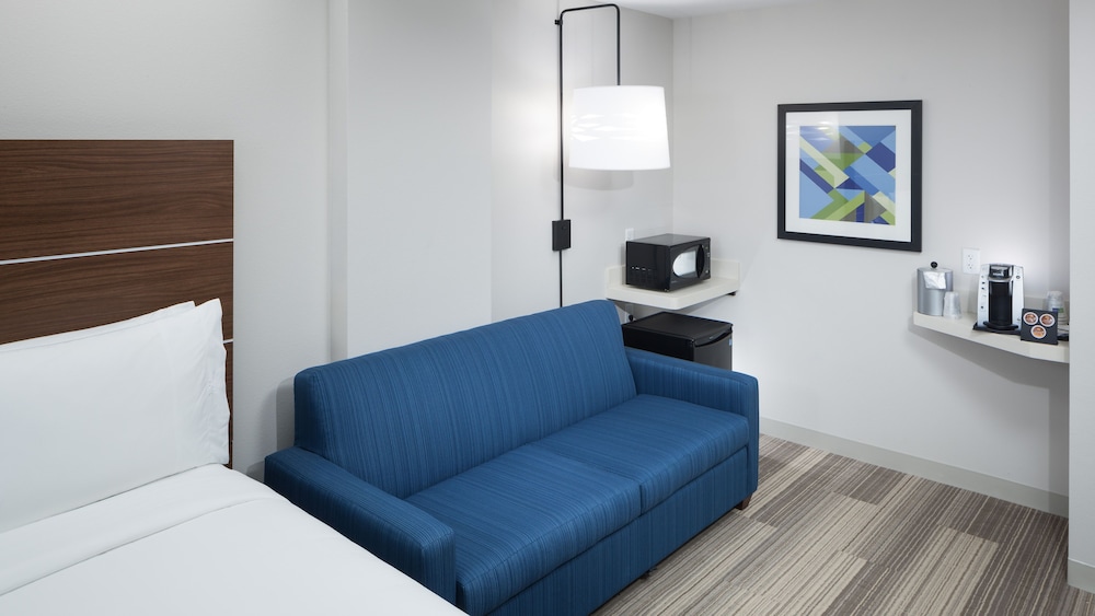Holiday Inn Express Suites Orlando At Seaworld An Ihg Hotel 24/57