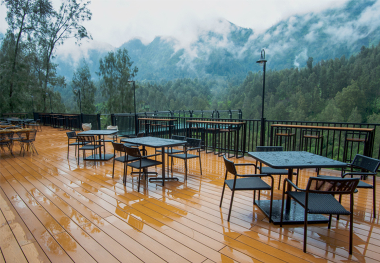 Manis Ae Hotel Cabin & Resto Bromo 7/11