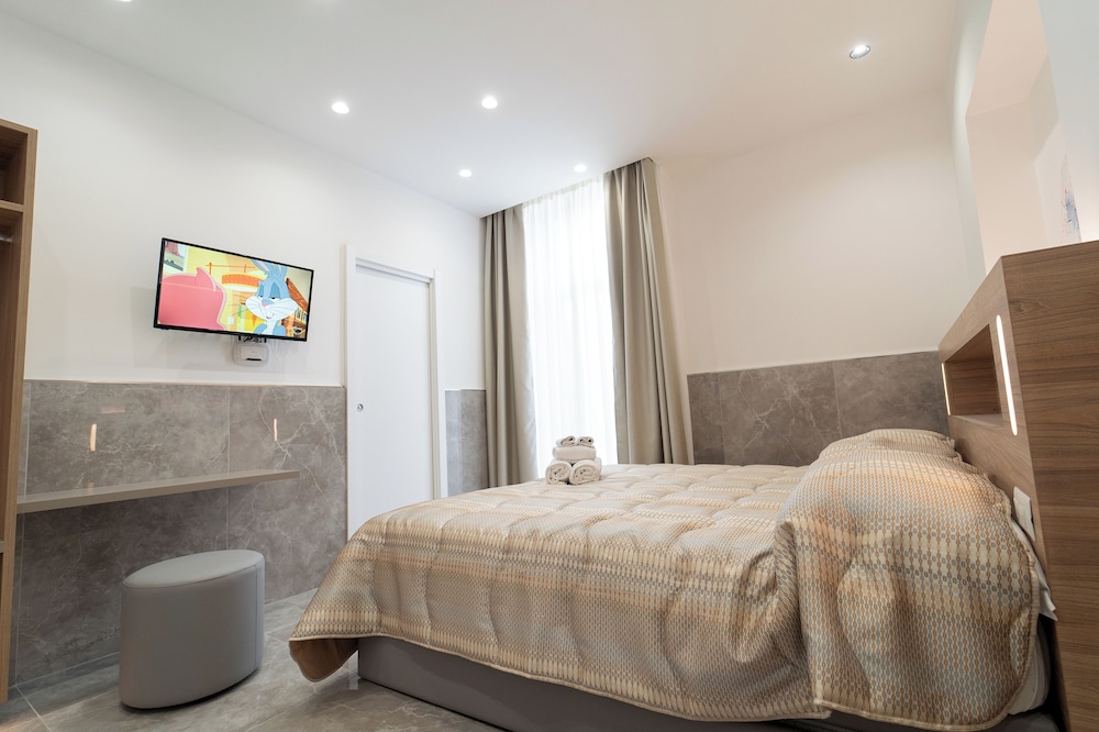 B&B Le 4 Stagioni Dante's Suites 33/50