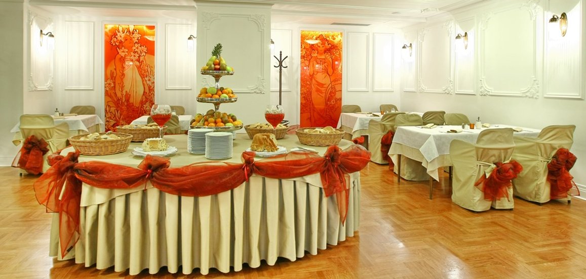 Moskva Hotel 18/21