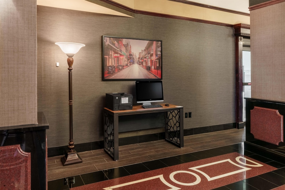 Drury Plaza Hotel New Orleans 7/50