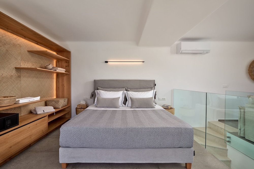 Ionic Suites 20/50