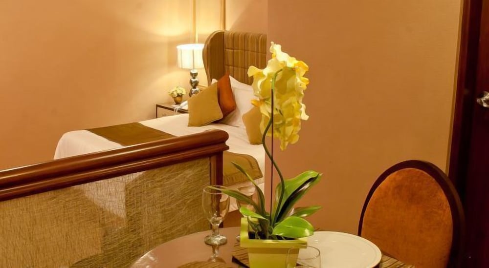 Royal Garden Hotel 44/44