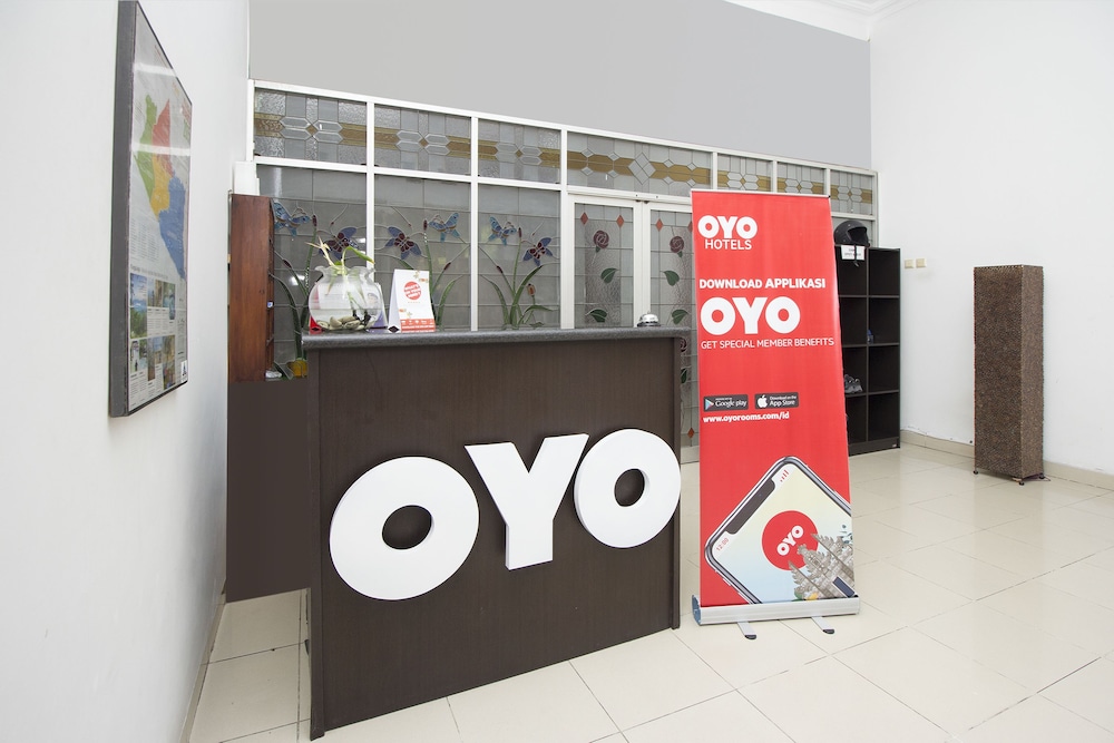 Collection O 1061 Aliya Homestay 3/41