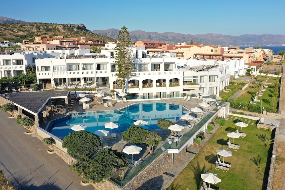 Maritimo Beach Hotel in AGIOS NIKOLAOS