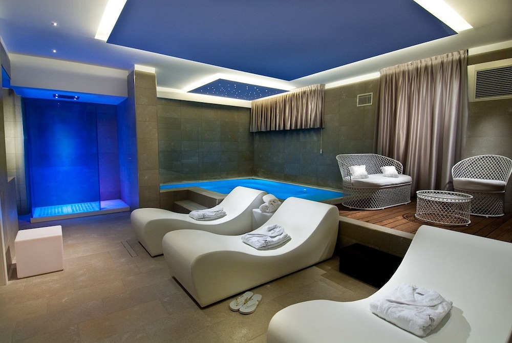 Hotel Atlantic 33/62