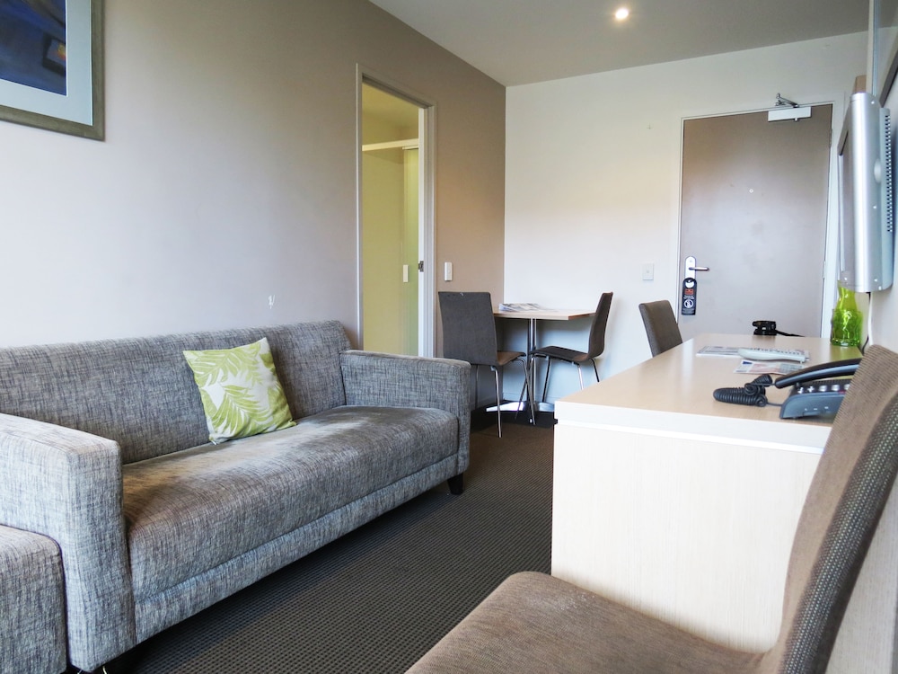 Tetra Serviced Apartments by Nesuto 32/48
