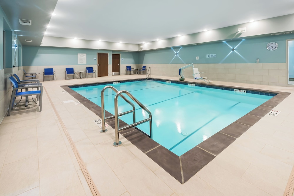 Holiday Inn Express And Suites West Plains Southwest 32/63