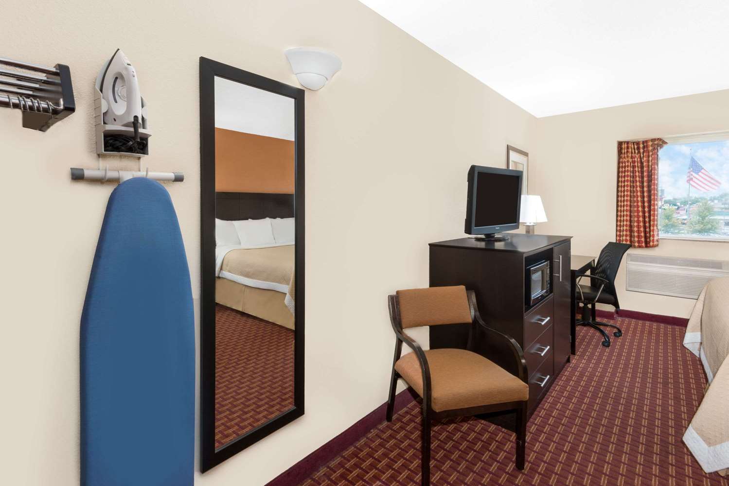 Days Inn by Wyndham Ames 25/33