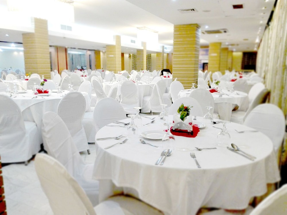 ROSE VIEW HOTEL 53/64