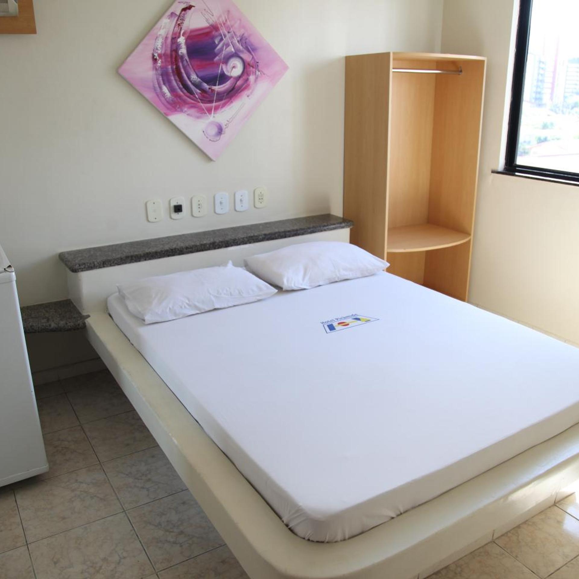 Hotel Piramide Paulo VI 5/50