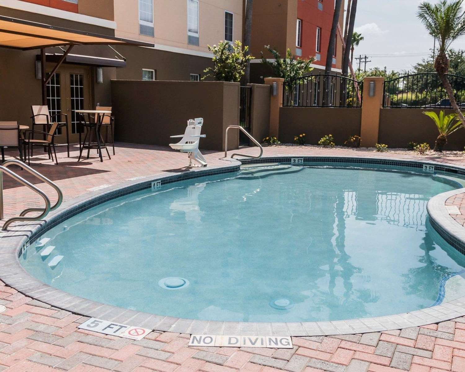 Comfort Inn & Suites Pharr - McAllen 26/30