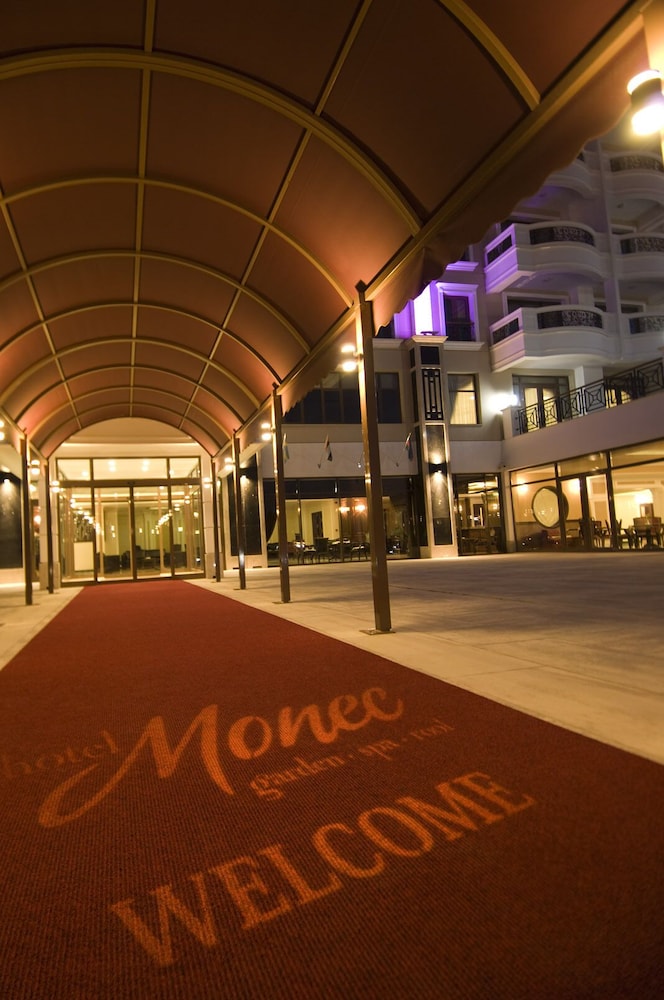 Hotel Monec 44/50