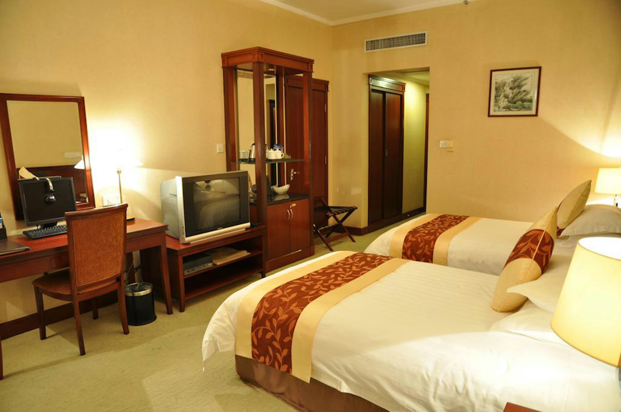 NEW CENTURY HOTEL NINGHAI 7/19