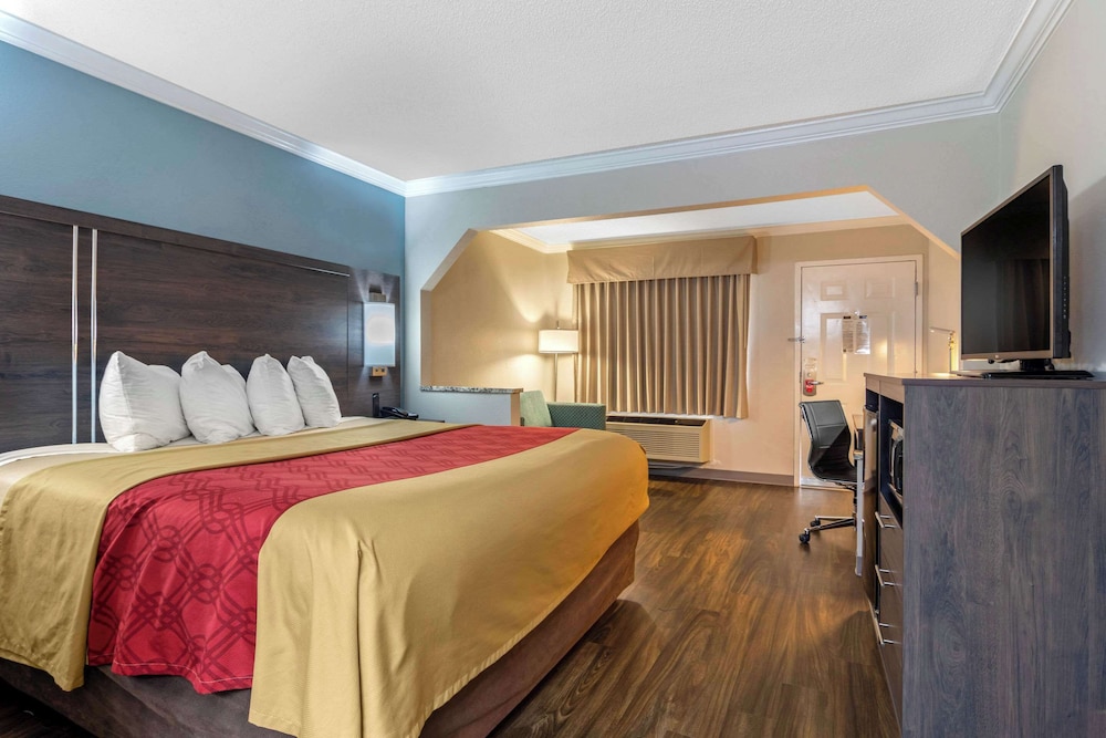 Econo Lodge Byron - Warner Robins 12/52