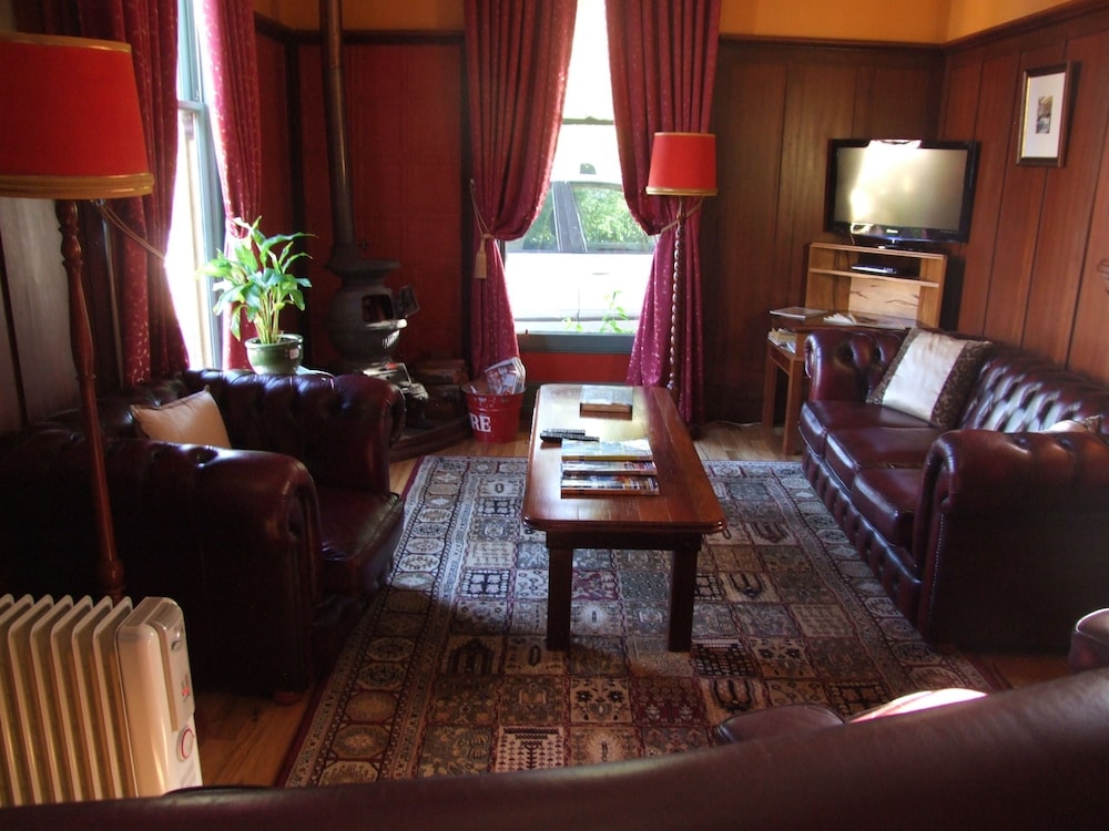 Bridgefield Guest House 28/50