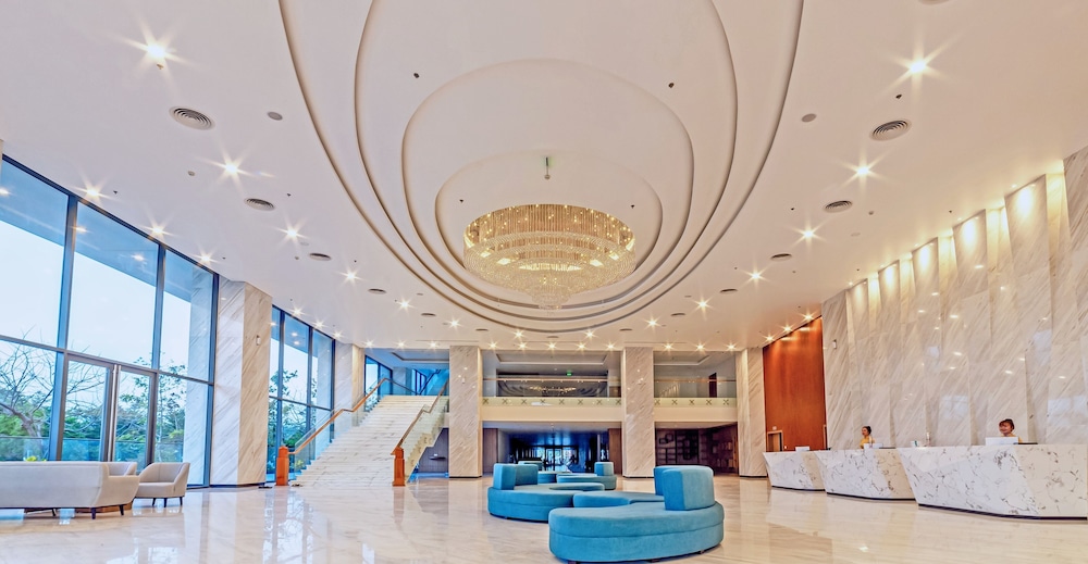 Long Thuan Hotel Resort 7/50