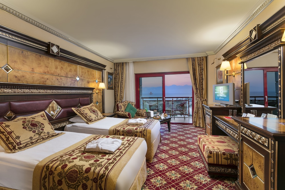Club Hotel Sera 22/71