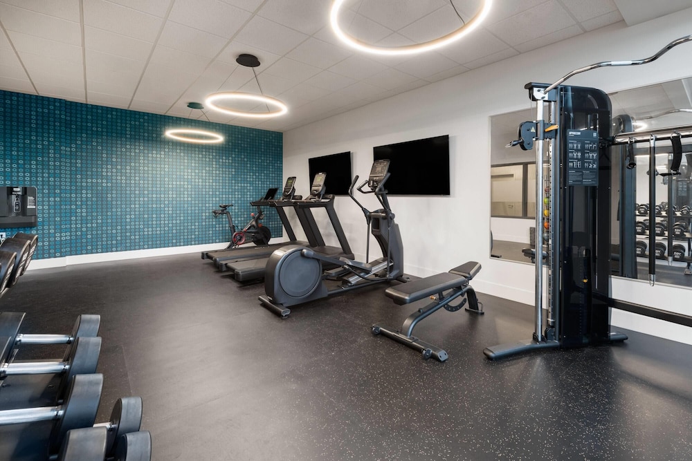La Quinta Inn & Suites by Wyndham Kelowna BC 29/51