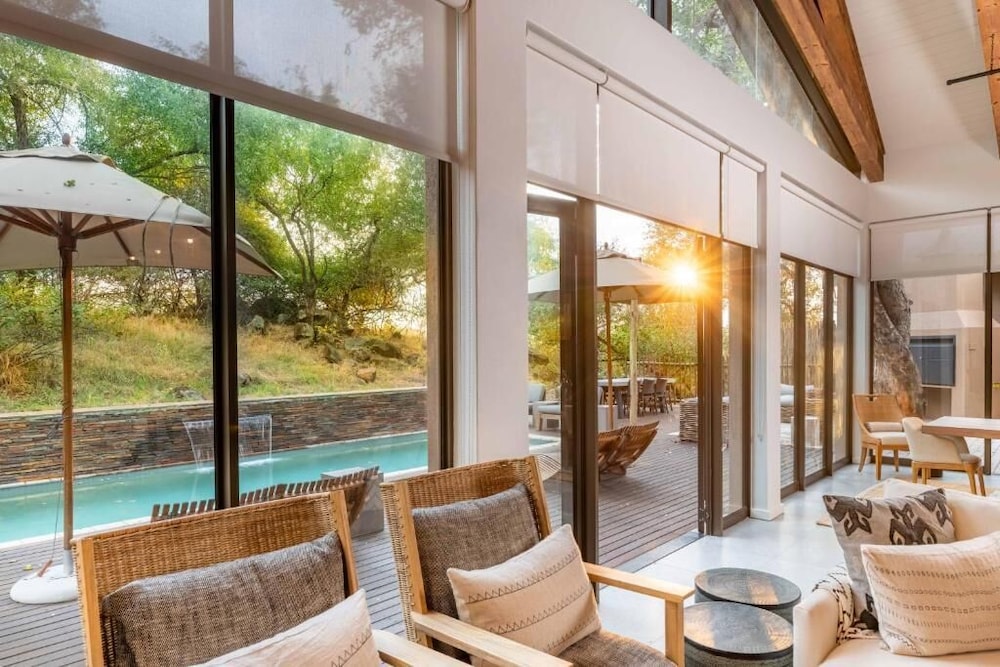 Protea Hotel By Marriott Kruger Gate 45/92