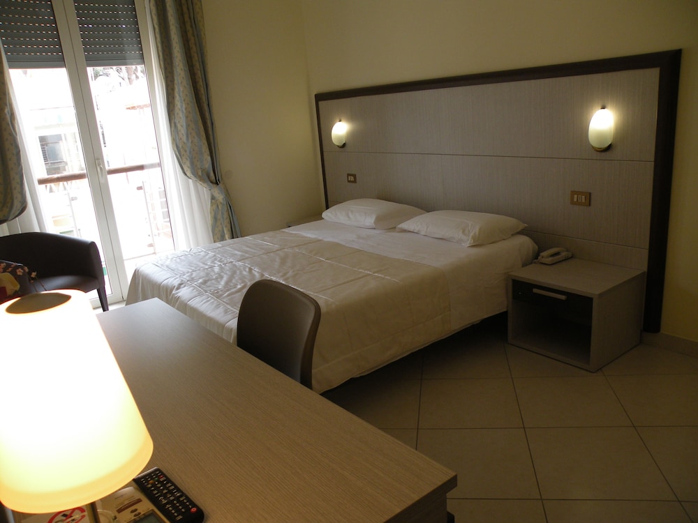 Hotel Parrini 10/50