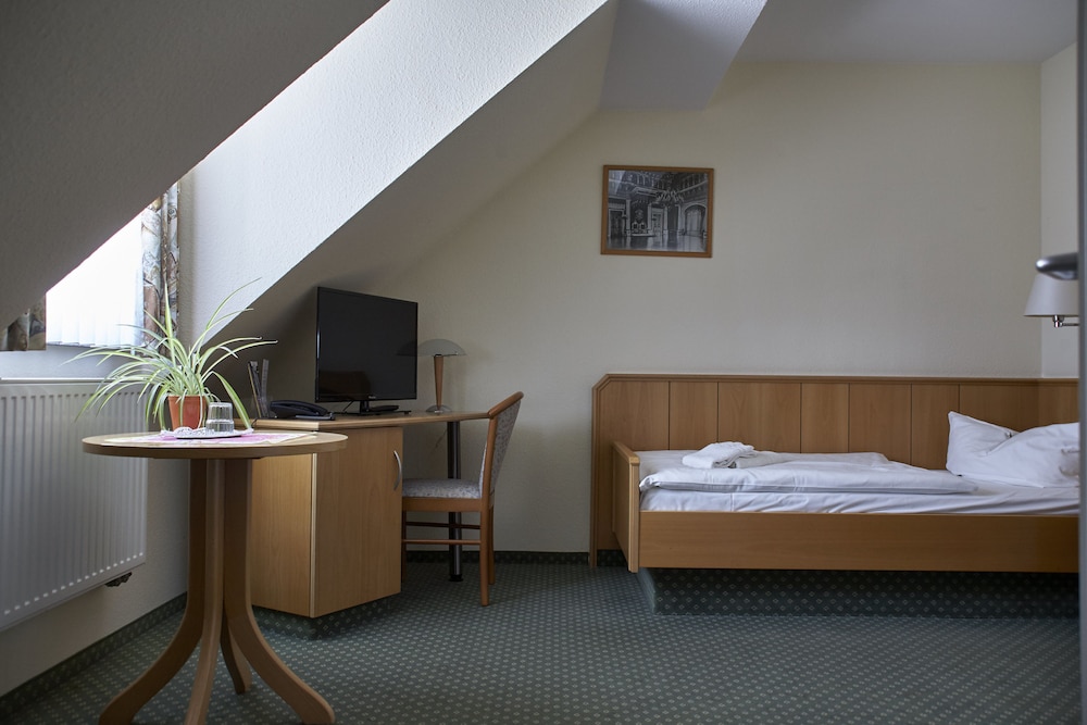 Hotel Am Schloss 14/50