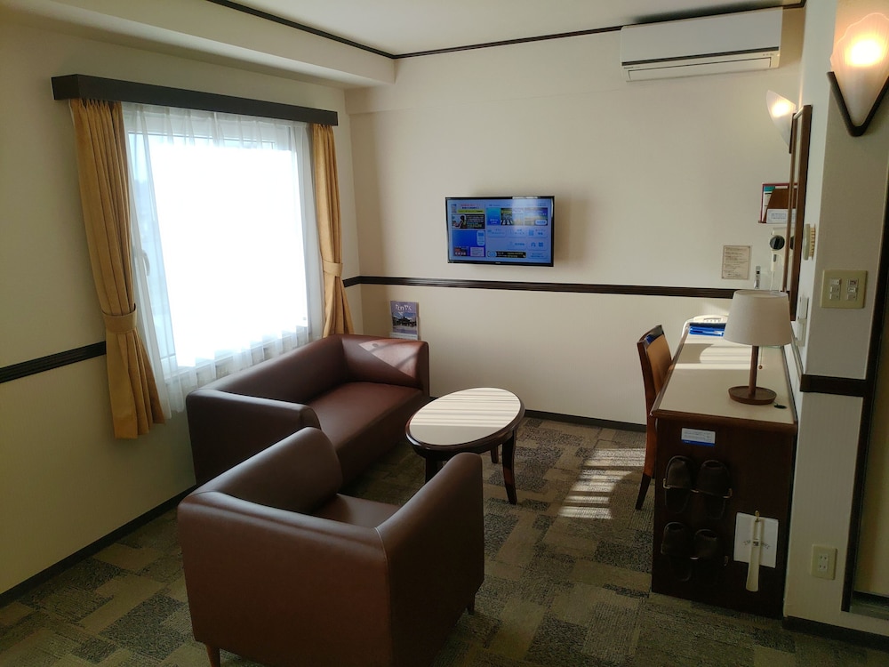 Toyoko Inn Keio Sen Hashimoto Eki Kita Guchi 45/52