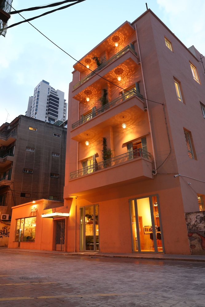 Hotel Lost 6/58