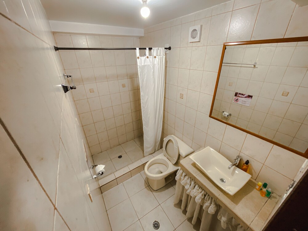 Villa de Tacvnga Hotel 47/50