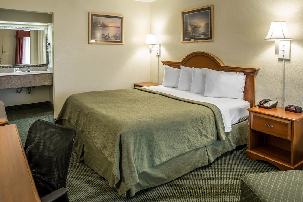 Quality Inn Elizabeth City near University 10/44