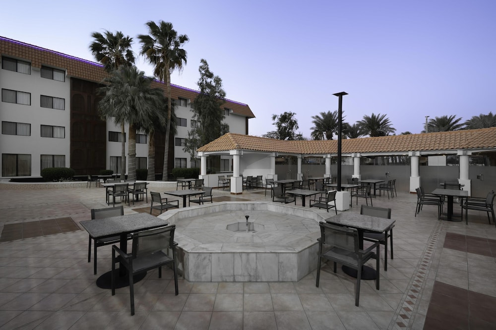 Radisson Blu Hotel Yanbu 39/58
