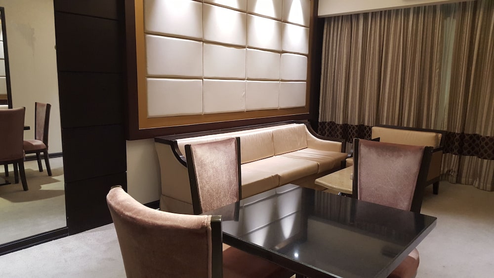 Prime Asia Hotel 30/50