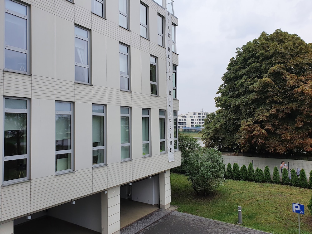 Cracow Riverside Aparthotel 6/50